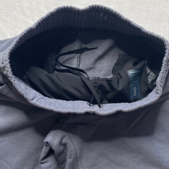 On Cloud Sweat Shorts Size Medium Men's Cotton Athleisure Comfy Stretch - Picture 4 of 7